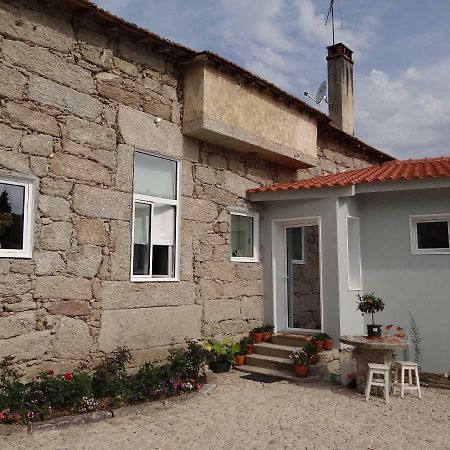 Museu Casa Aleixo Guest House Sernancelhe Exterior photo